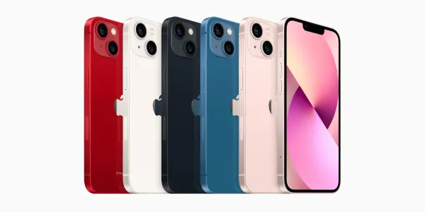 Group of iPhone 13s