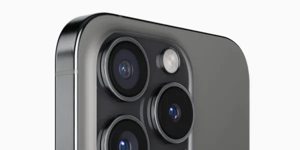 iPhone 16 Pro camera